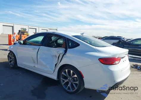 2016 Chrysler 200 S z USA, uszkodzony, nr VIN 1C3CCCBG3GN138021